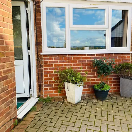 New-built En-suit With Large Tv Power Shower * Birmingham